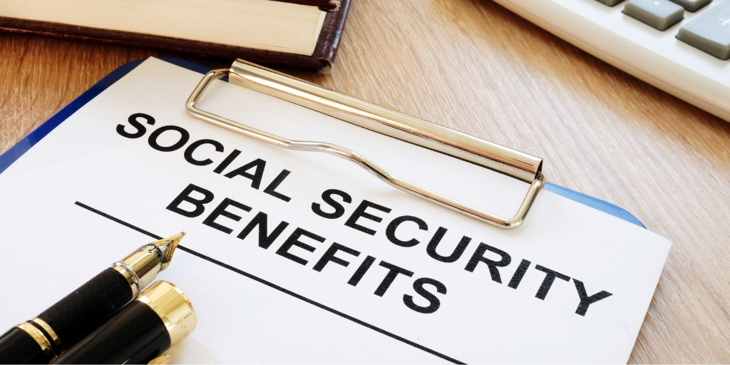 Social Security Claiming Strategies for Single, Divorced & Widowed Women